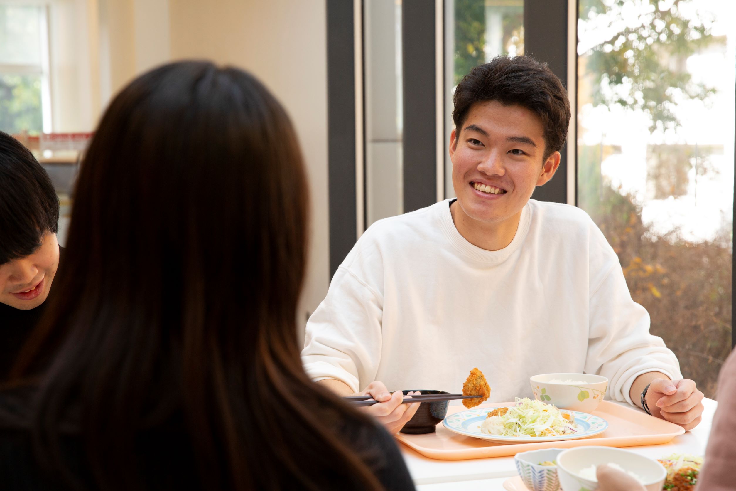 大学生協オリジナルマンション食事付プランは食堂を利用するので友達と好きな時に好きなメニューを食べることができます